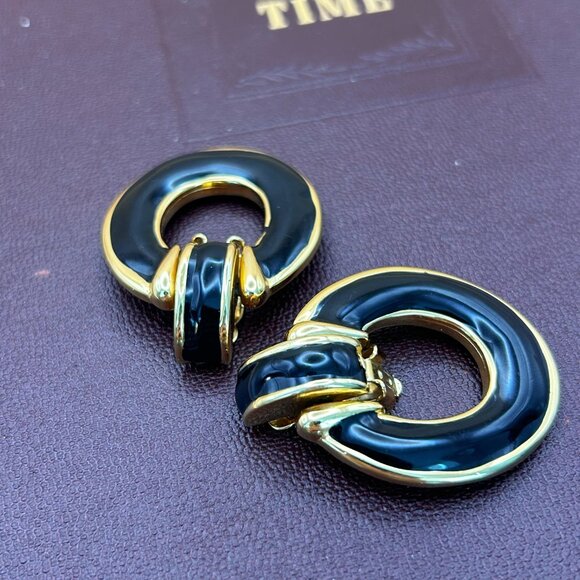 Vintage 1980s Style Statement Clip-On Earrings, Gold Tone with Black Enamel - Picture 10 of 10